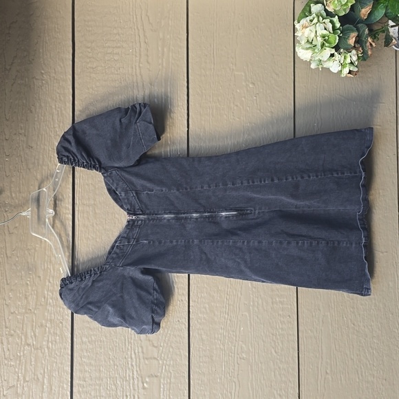 UO Urban Outfitters Chelsea Denim Puff Sleeve Mini Dress  black S Small - Picture 15 of 15